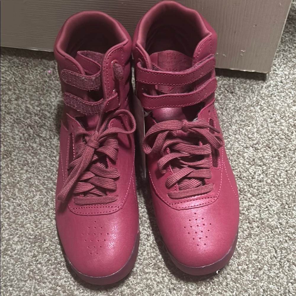Women's High-Top Sneakers in Pink